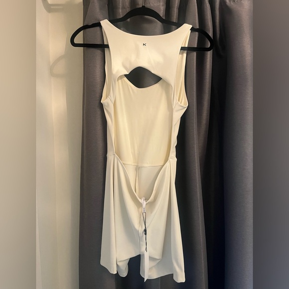 Koral white short jumpsuit - Picture 2 of 4